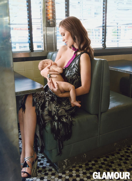 Gorgeous Breastfeeding Mom Moments
